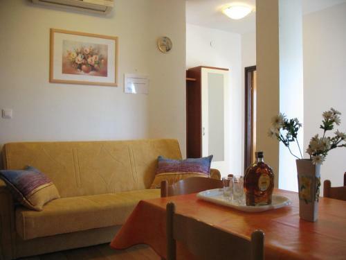 Apartments Niksa