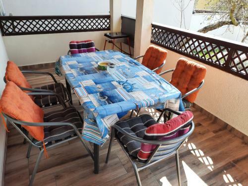 Apartments Rudez - Pool - Jacuzzi