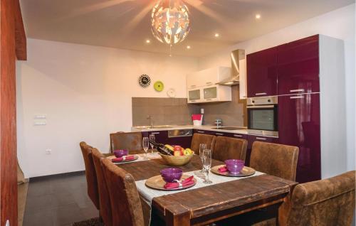 Holiday Home Kastel Luksic With Sea View Viii