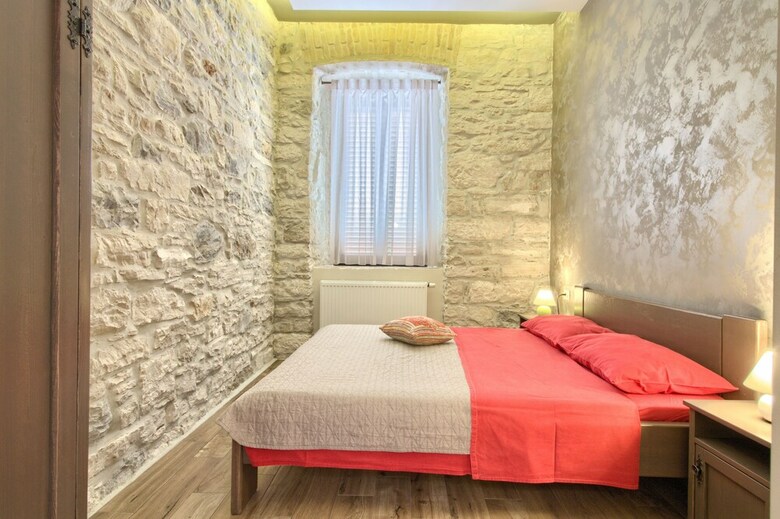 Mimoza Old Town Pula Apartments