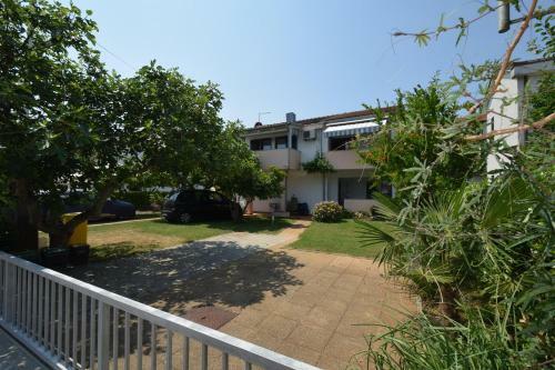 Apartments Zoric