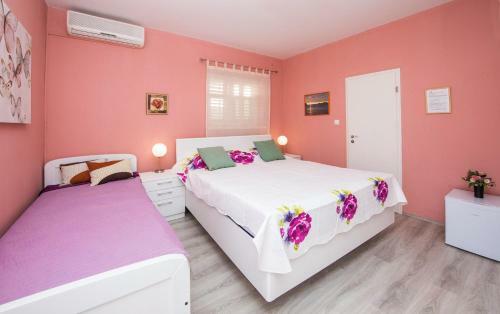 Hostal Apartments Biba