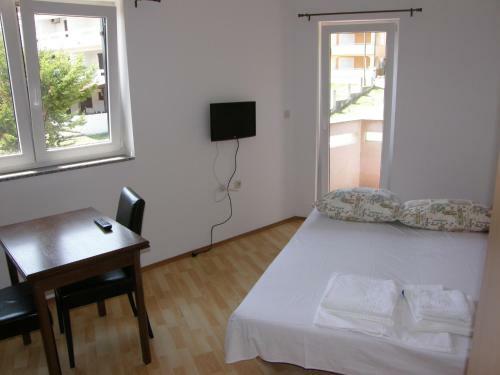 Apartments Pintar Zarok