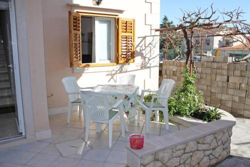 Apartment Supetar 6037b