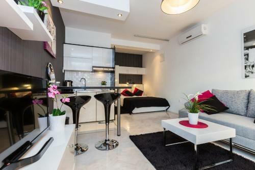Luxury Apartments Elizabeth