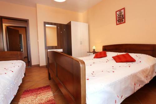 Apartment Razanj 10318d