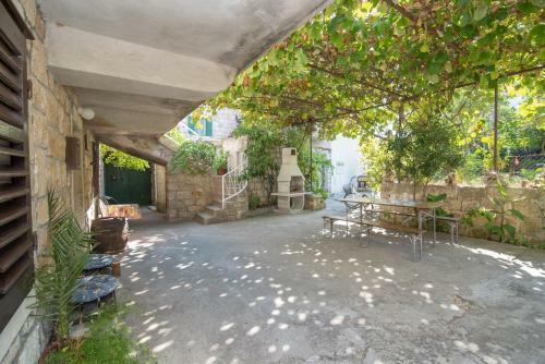 Apartments Dvori