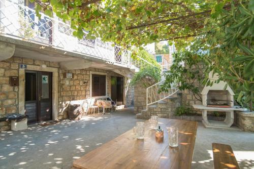 Apartments Dvori