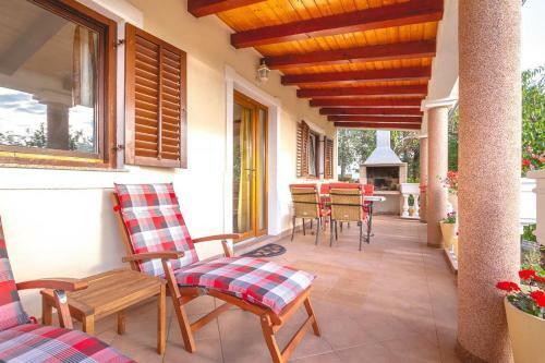 Hostal Double Room Njivice 5362b