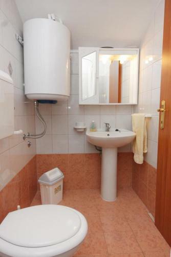 Hostal Double Room Njivice 5362b