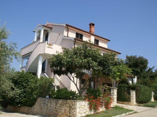 Apartment Lavinija 1