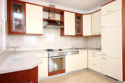 Apartment Orebic 10080b