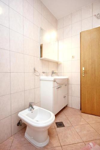 Apartment Orebic 10080b