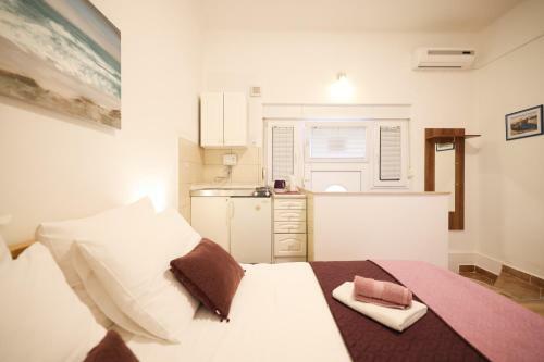 Hostal Apartment And Rooms Cvita