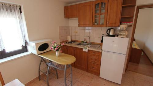 Apartment Malinska,krk, Primorje-gorski Kotar 1