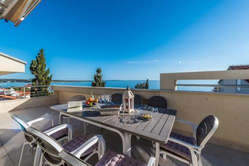 Apartments Villa Maelise