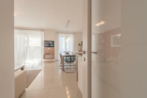 Apartments Villa Maelise