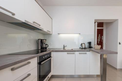 Apartments Villa Maelise