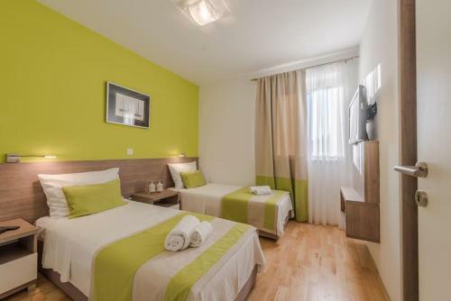 Apartments Villa Maelise