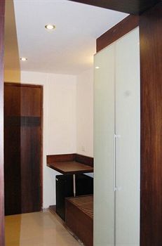 Hotel Residency Palace
