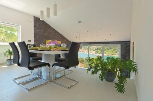 Apartamentos Deluxe Jelsa