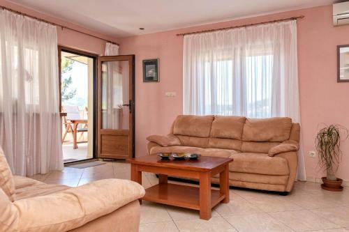 Apartamentos Deluxe Jelsa
