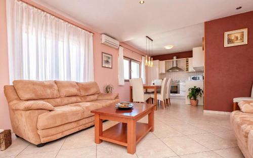 Apartamentos Deluxe Jelsa