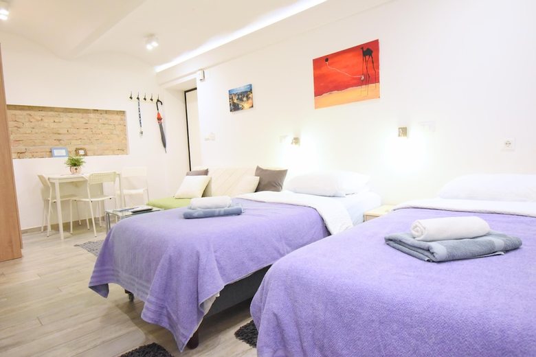 Donos Apartments