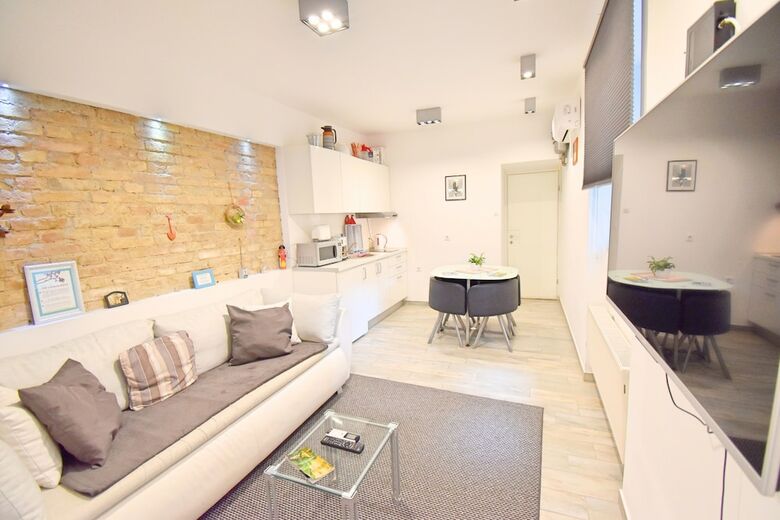 Donos Apartments