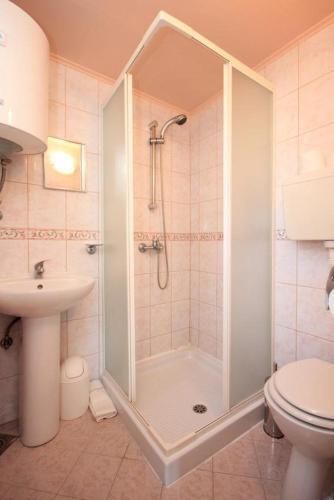 Apartment Opric 7716b