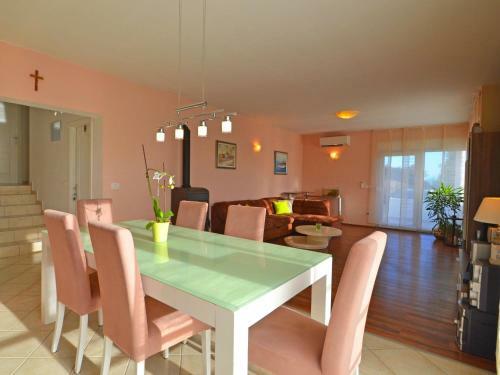 Holiday Home Ana