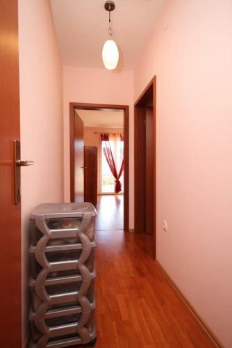 Apartments With A Parking Space Slatine (ciovo) - 8658
