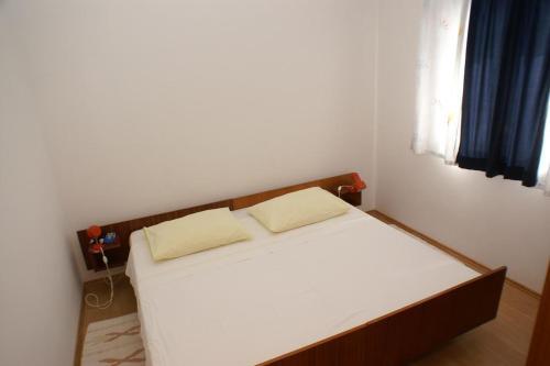 Apartments With A Parking Space Vodice - 4236