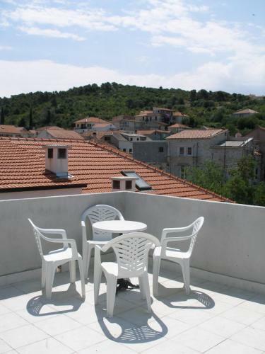 Apartments Madirazza