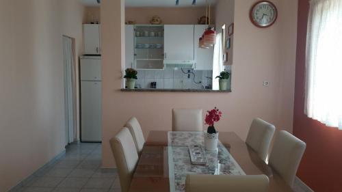 Apartment Kastel Luksic 11129a