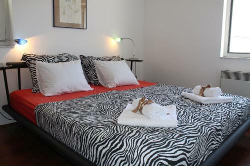Apartments Pinewood Villa