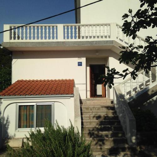 Apartments By The Sea Rogoznica - 11425