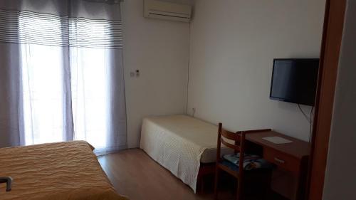Apartments By The Sea Vis - 2428