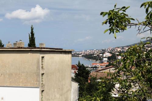 Apartment Selce 2379b