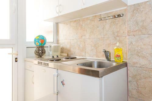 Hostal Guesthouse Ava