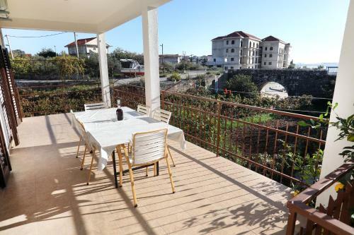 Toma? Apartments