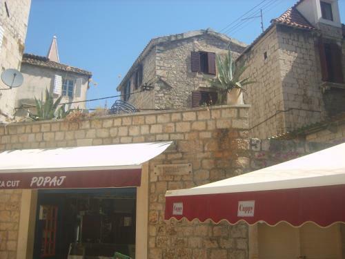 Hostal Rooms Roso
