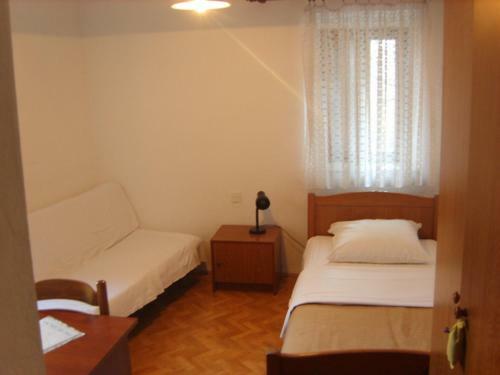 Hostal Rooms Roso