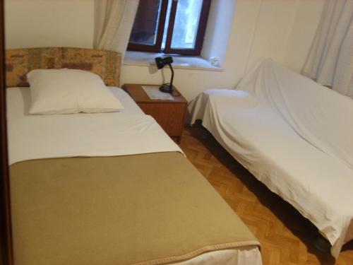 Hostal Rooms Roso