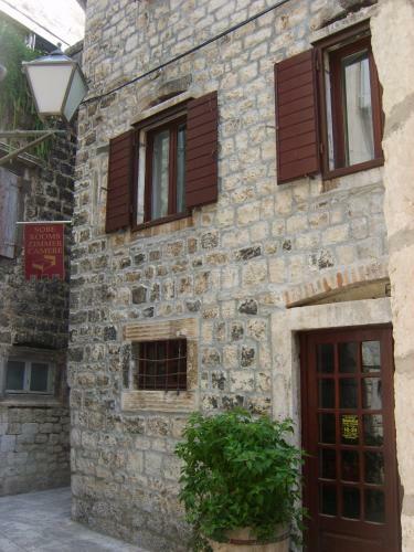 Hostal Rooms Roso