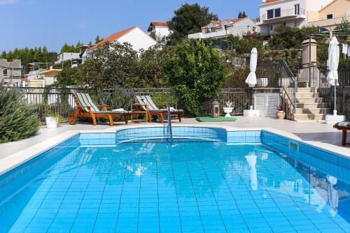 Hostal ?upa Dubrova?ka Guest House