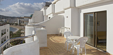 Apartamentos Bon Lloc