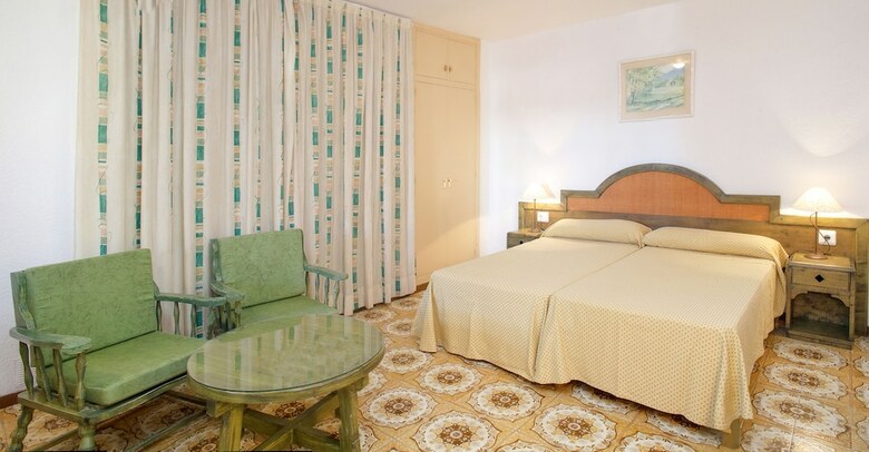 Apartamentos Bon Lloc