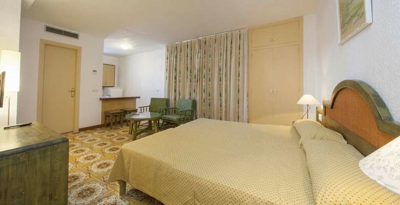 Apartamentos Bon Lloc