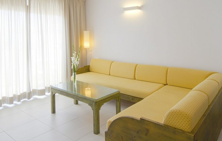 Apartamentos Bon Lloc